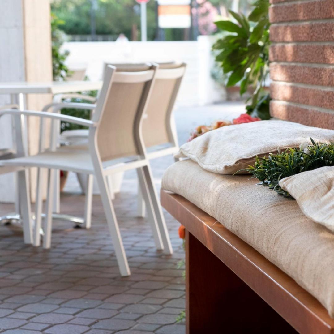 Hotel Orsa Maggiore Милано Мартима Екстериор снимка